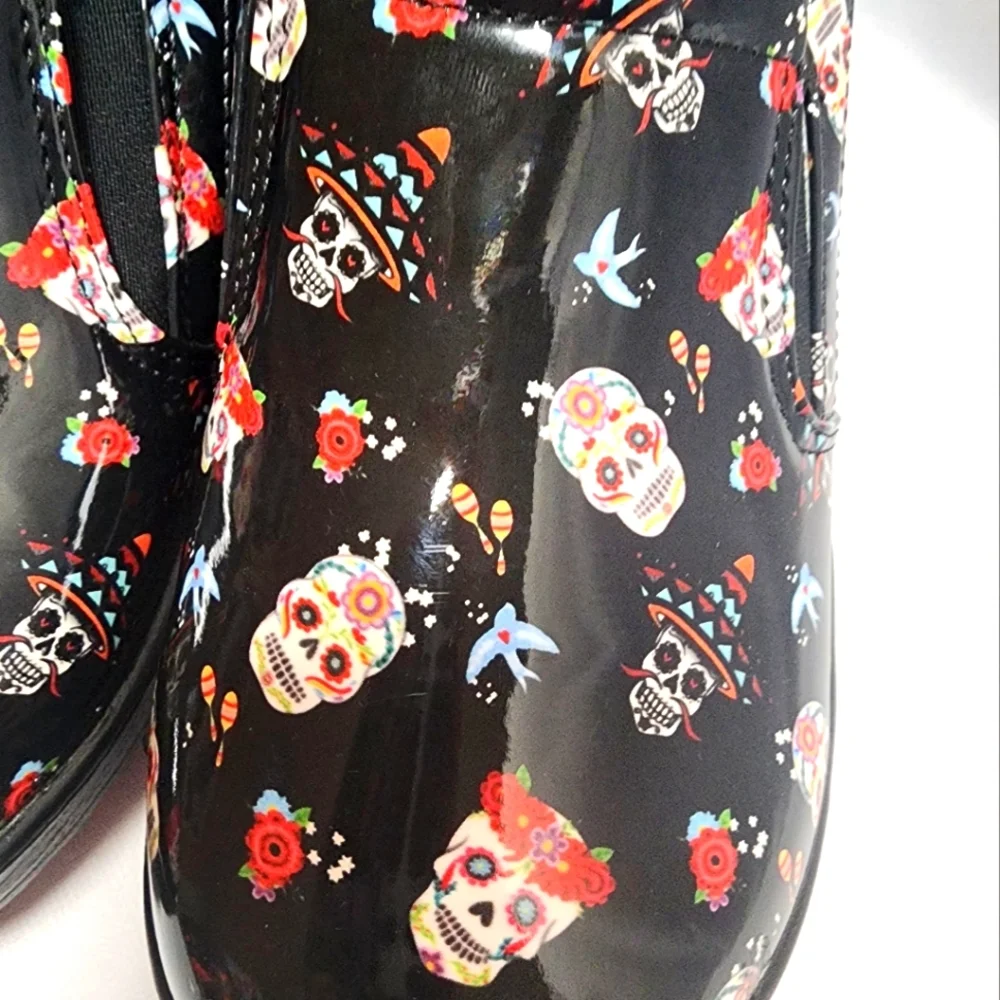Easy Works By Easy Street Women's Black Skull Shoes - Picture 15 of 15